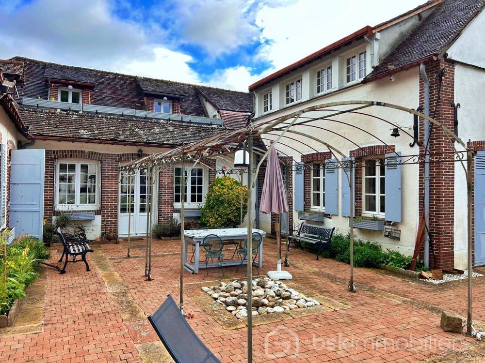 � vendre  Propri�t�/ch�teau Sainte-Gemme-Moronval (28500)