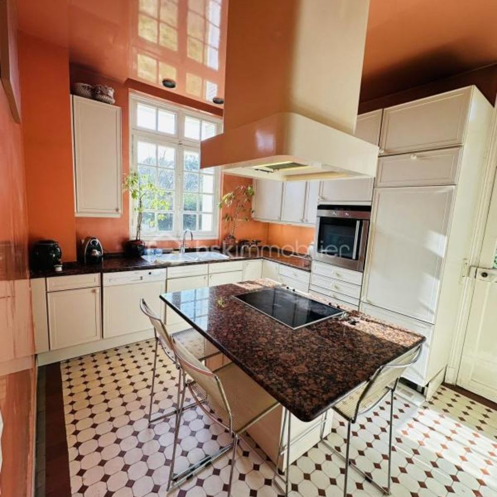 � vendre  Propri�t�/ch�teau Bois-le-Roi (77590)