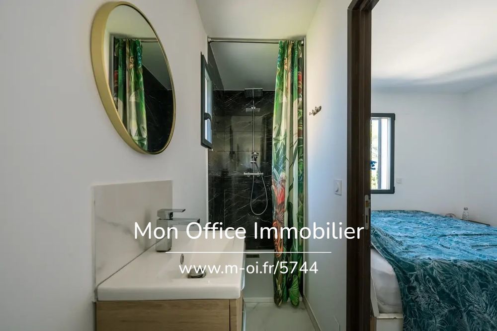 � vendre  Villa Cabri�s (13480)