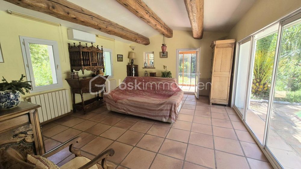 � vendre  Maison Cuers (83390)