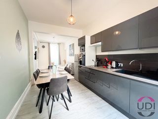  Immeuble � vendre 6 pi�ces 128 m�