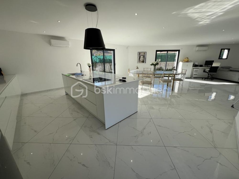 � vendre  Villa Saint-Mitre-les-Remparts (13920)