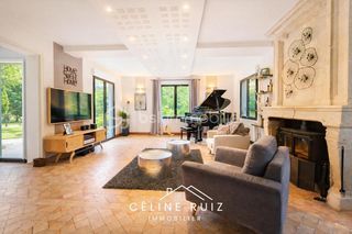  Propri�t�/ch�teau � vendre 8 pi�ces 255 m�