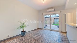  Propri�t�/ch�teau � vendre 8 pi�ces 146 m�