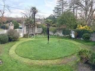  Propri�t�/ch�teau � vendre 15 + pi�ces 460 m�