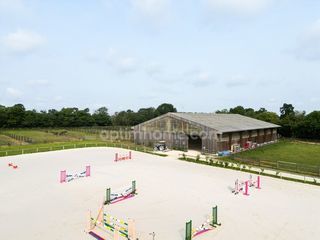  Propri�t�/ch�teau � vendre 7 pi�ces 150 m�