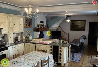  Maison � vendre 10 pi�ces 180 m�