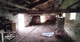  Remise / Grange � vendre 1 pi�ce 80 m�