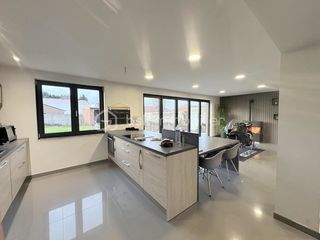  Maison � vendre 8 pi�ces 243 m�