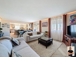  Maison � vendre 5 pi�ces 205 m�