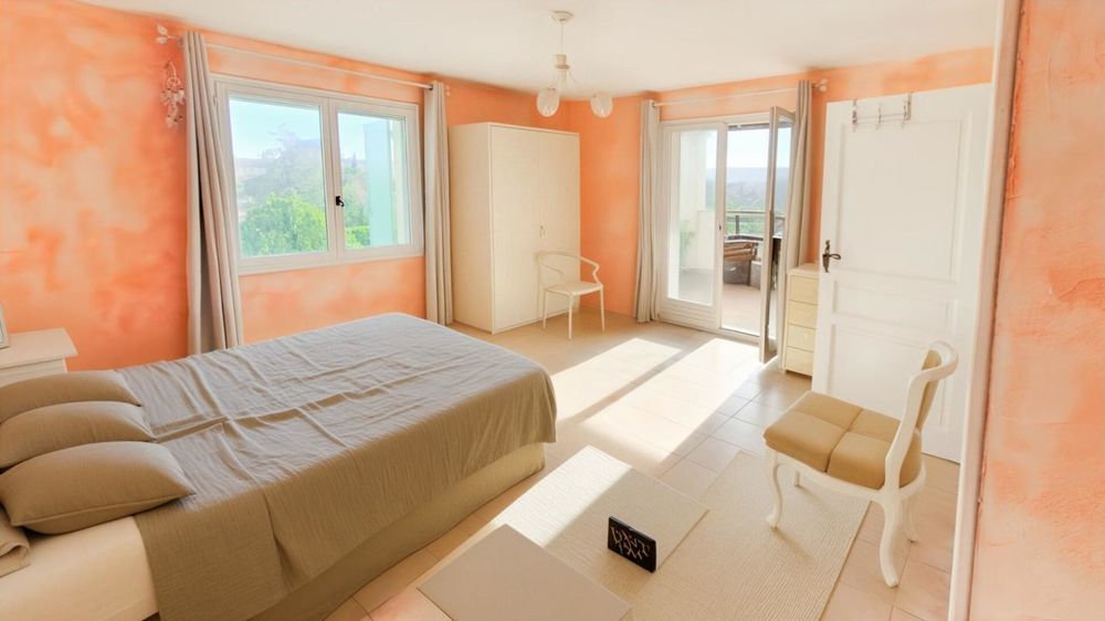 � vendre  Villa Peymeinade (06530)