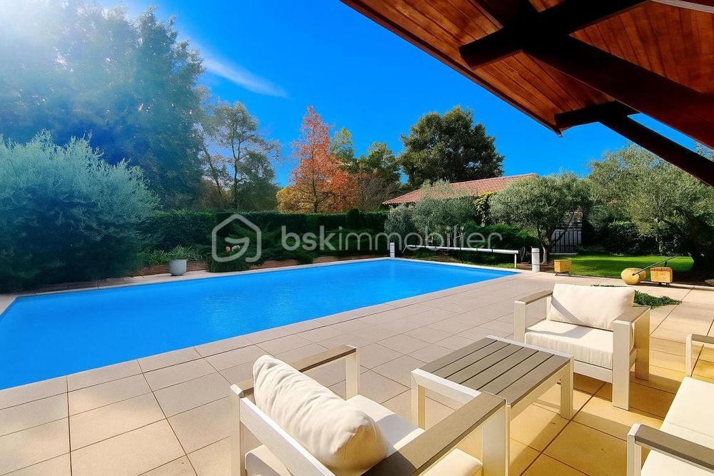 � vendre  Villa Gujan-Mestras (33470)