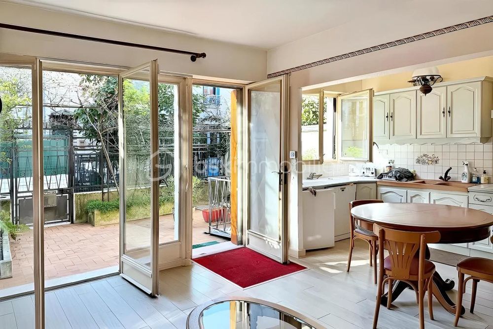 � vendre  Villa Paris 19