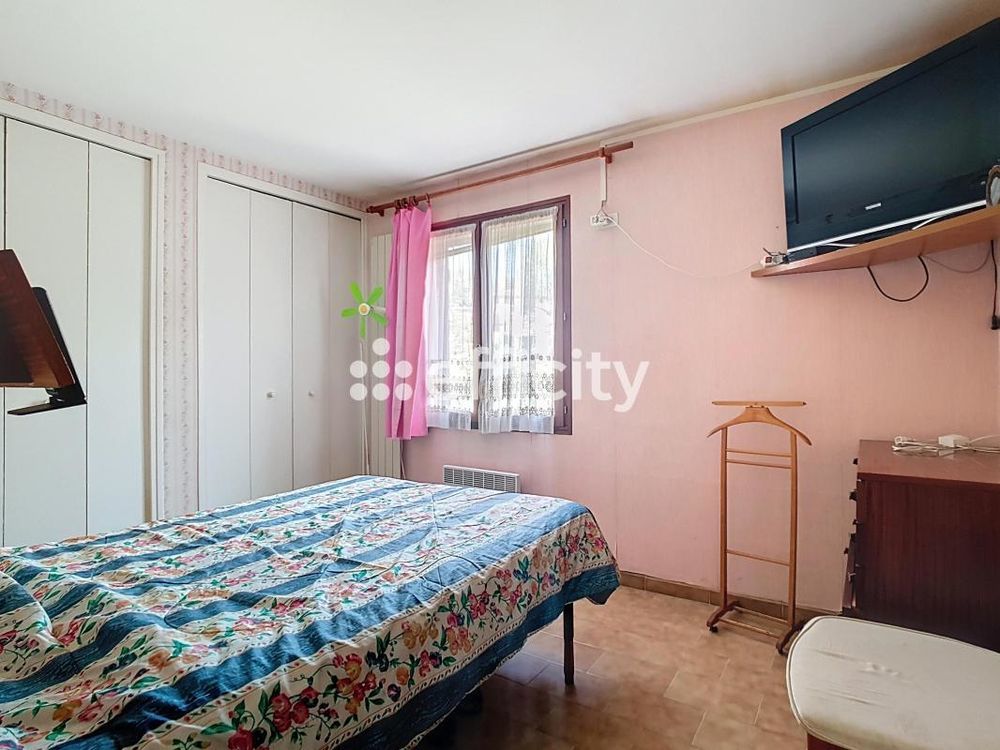 � vendre  Maison Saint-Rapha�l (83700)