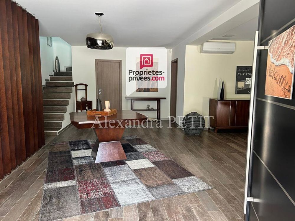 � vendre  Maison Montauroux (83440)