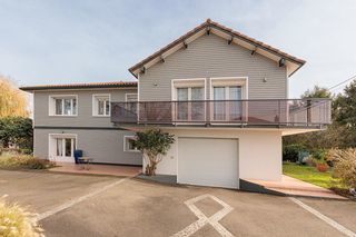  Maison � vendre 6 pi�ces 200 m�