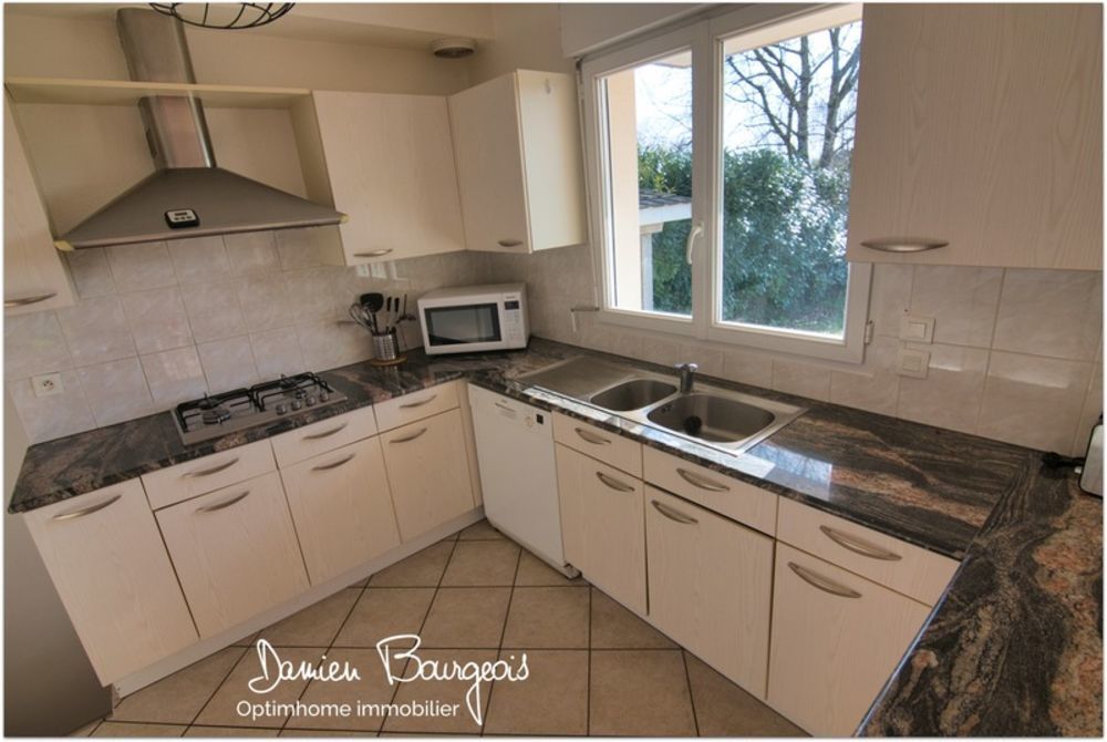 � vendre  Maison Saint-Genis-Pouilly (01630)