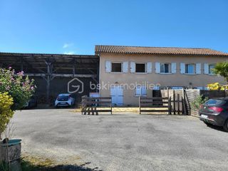  Maison � vendre 15 + pi�ces 450 m�