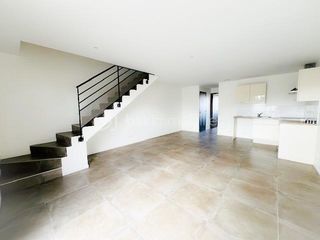  Duplex/triplex � vendre 4 pi�ces 93 m�