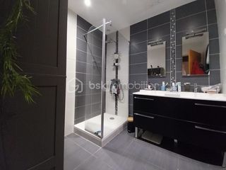  Immeuble � vendre 9 pi�ces 159 m�