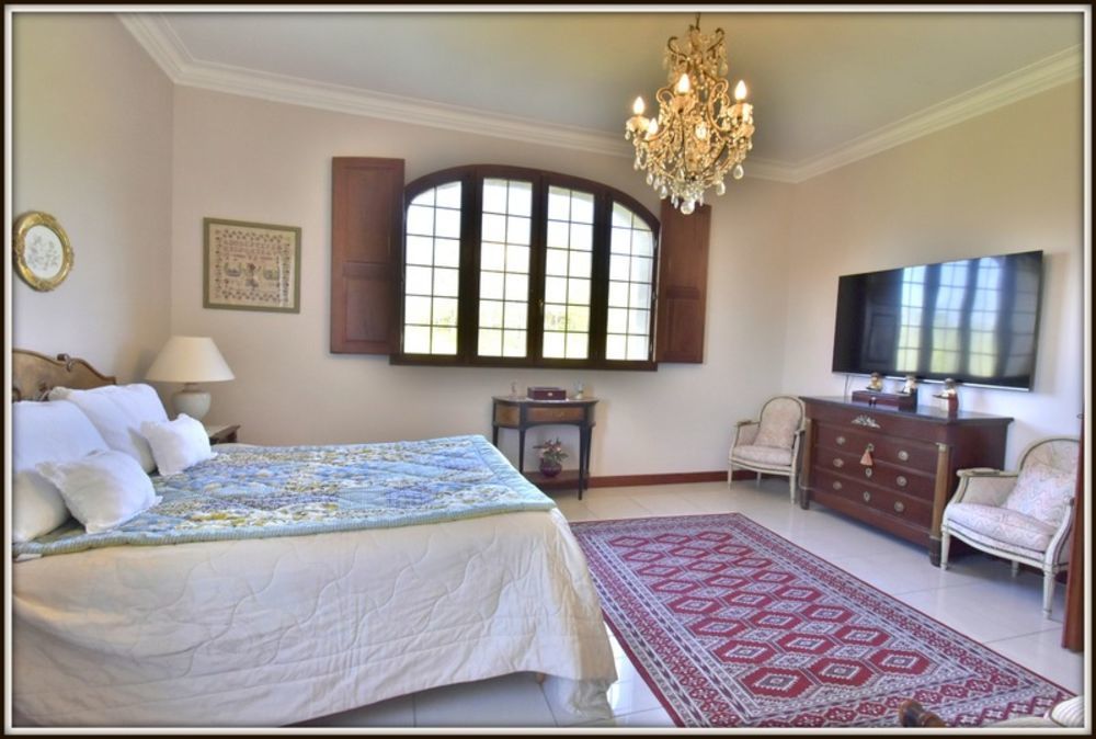 � vendre  Propri�t�/ch�teau Dax (40100)