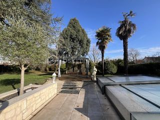  Propri�t�/ch�teau � vendre 6 pi�ces 205 m�