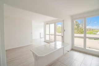  Appartement � vendre 5 pi�ces 93 m�