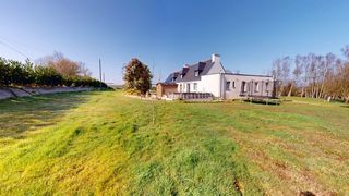  Maison � vendre 15 + pi�ces 330 m�