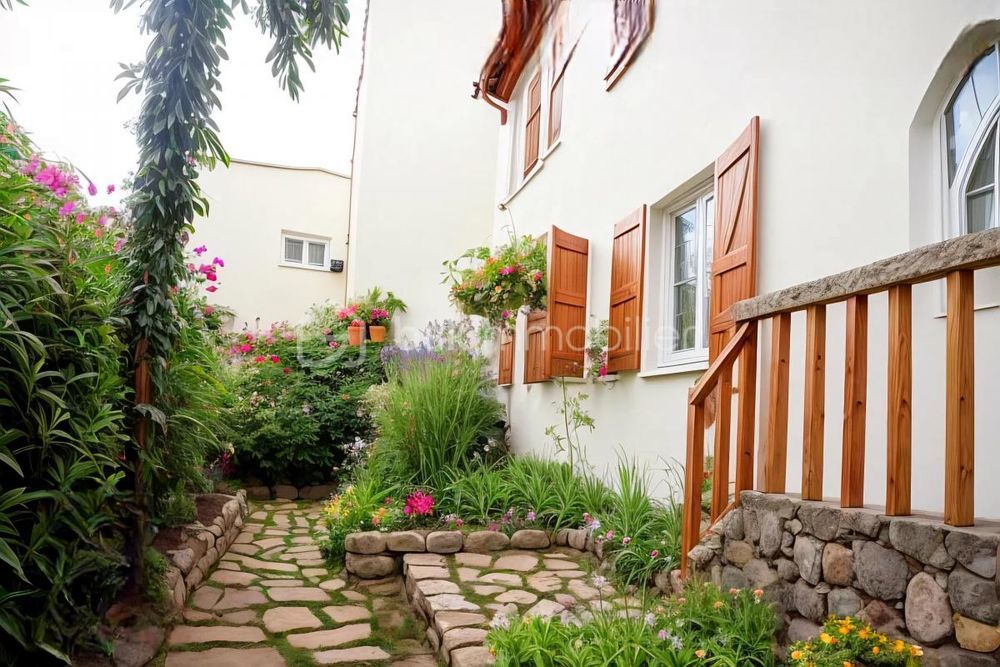 � vendre  Appartement Saint-Jean-de-Luz (64500)