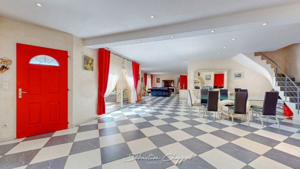 � vendre  Maison P�zenas (34120)