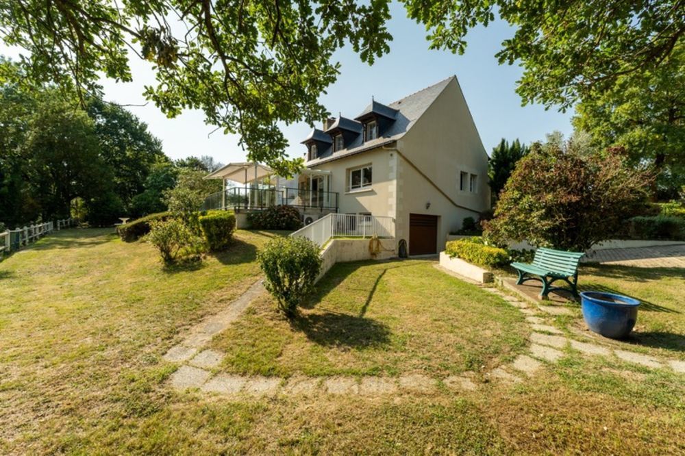 � vendre  Propri�t�/ch�teau Saumur (49400)