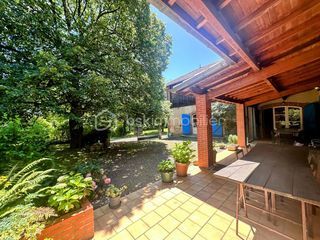  Propri�t�/ch�teau � vendre 13 pi�ces 398 m�