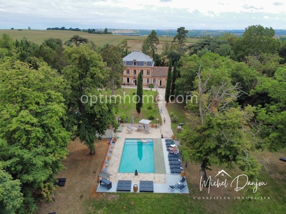 � vendre  Propri�t�/ch�teau Toulouse (31000)