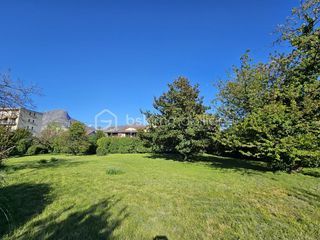  Propri�t�/ch�teau � vendre 8 pi�ces 185 m�