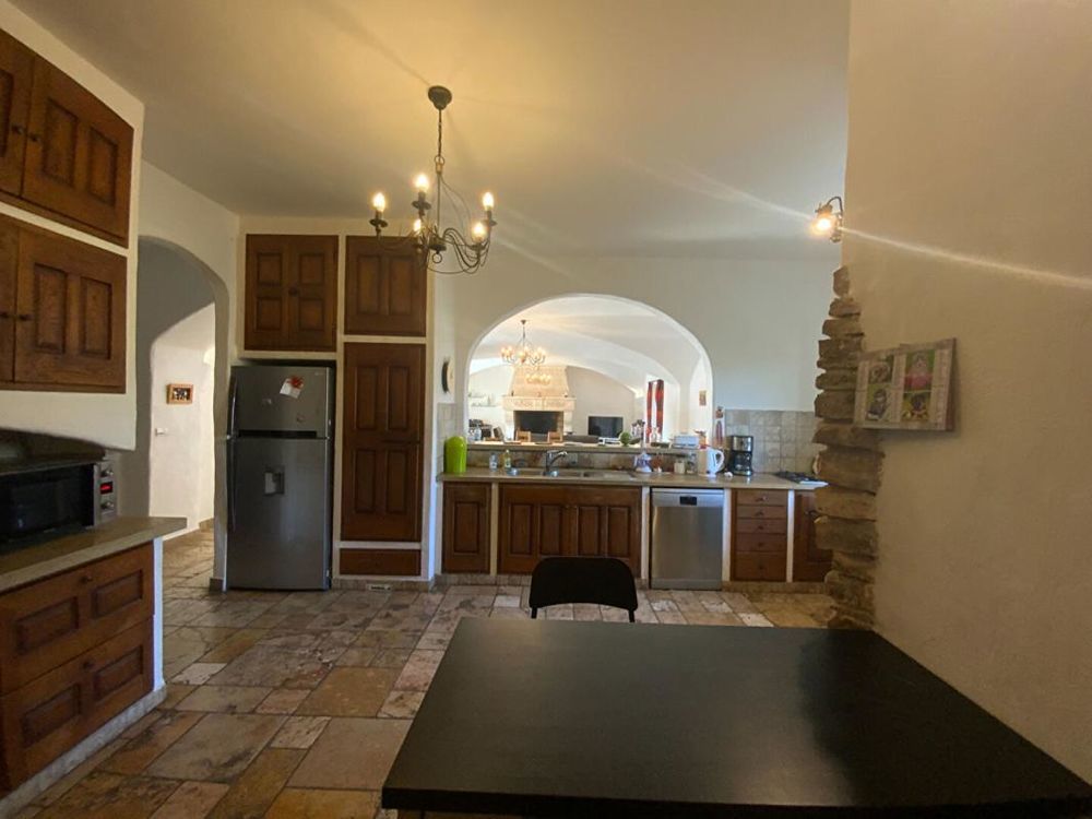 � vendre  Propri�t�/ch�teau Banon (04150)