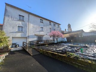  Maison � vendre 15 + pi�ces 295 m�