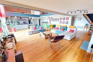  Propri�t�/ch�teau � vendre 8 pi�ces 256 m�