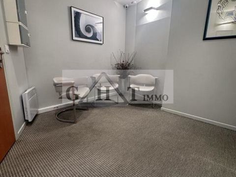 Local professionnel 85 m2 &agrave; louer 1980 94000 Creteil