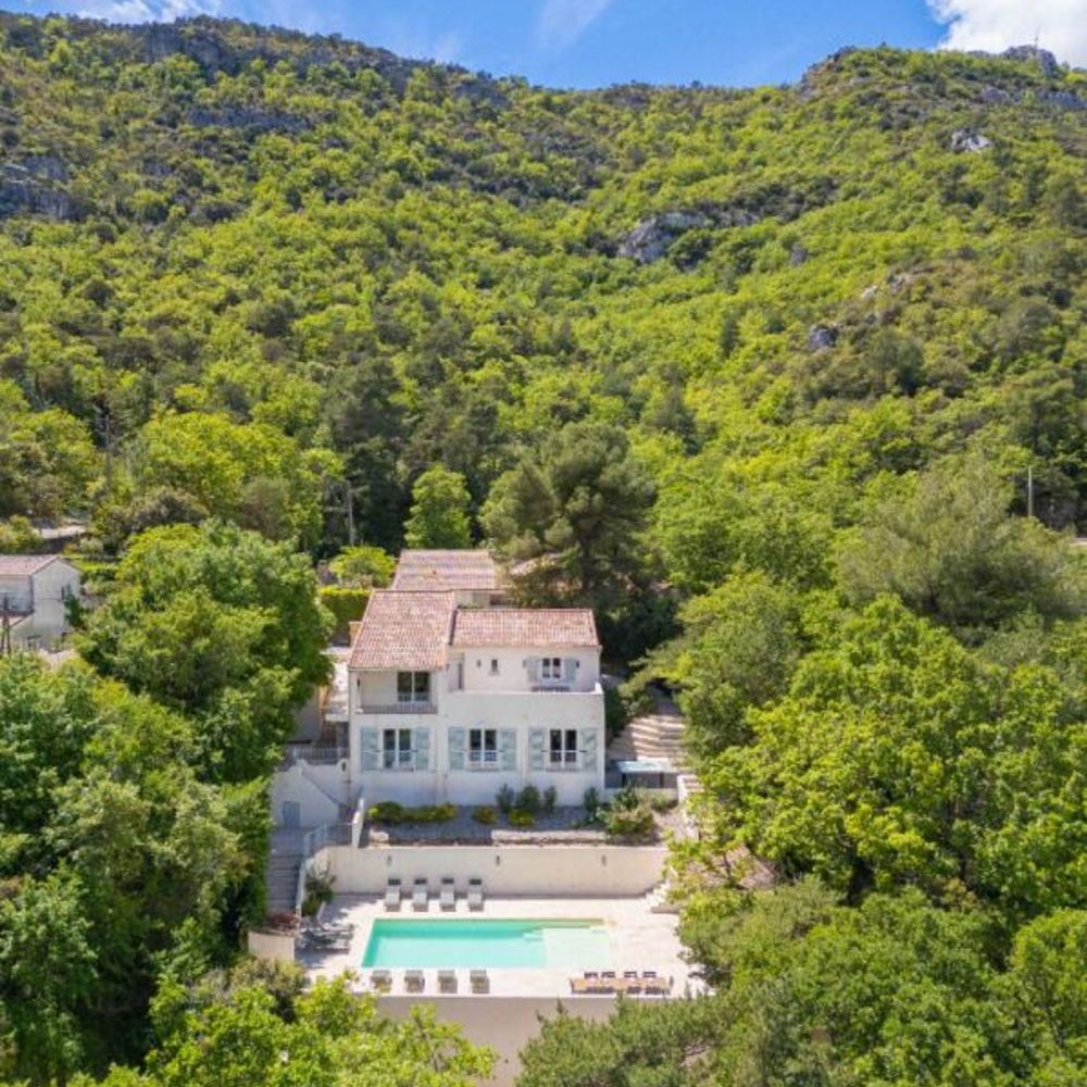 � vendre  Villa Mimet (13105)