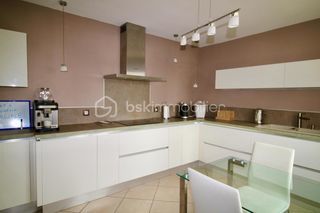  Maison � vendre 9 pi�ces 250 m�