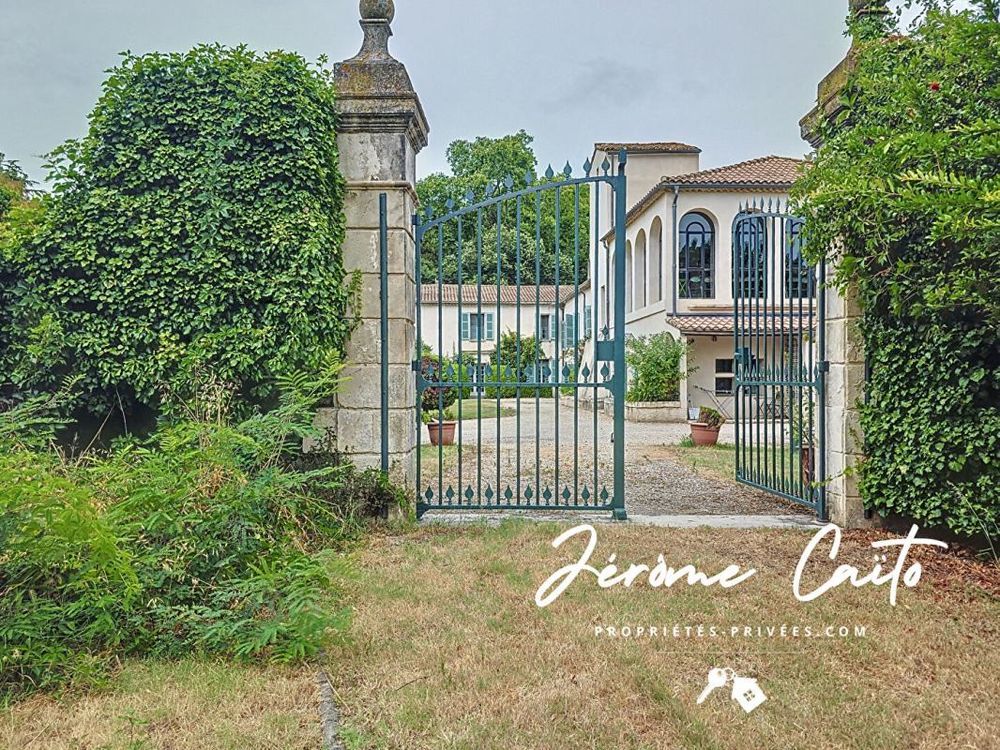 � vendre  Propri�t�/ch�teau Nimes (30900)