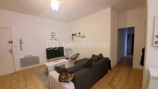  Immeuble � vendre 8 pi�ces 750 m�