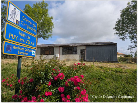   Hangar � am�nager en habitation � 150 m� � Terrain 1192 m� � Proche Chemin de Compostelle Maison - 1 pi�ce(s) - 150 m�
