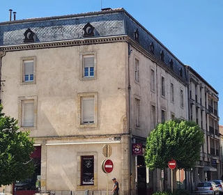  Immeuble � vendre 15 + pi�ces 440 m�