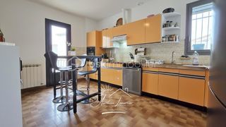  Maison � vendre 6 pi�ces 195 m�