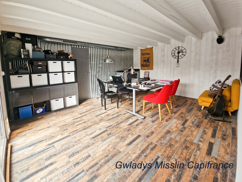 � vendre  Propri�t�/ch�teau Eysines (33320)