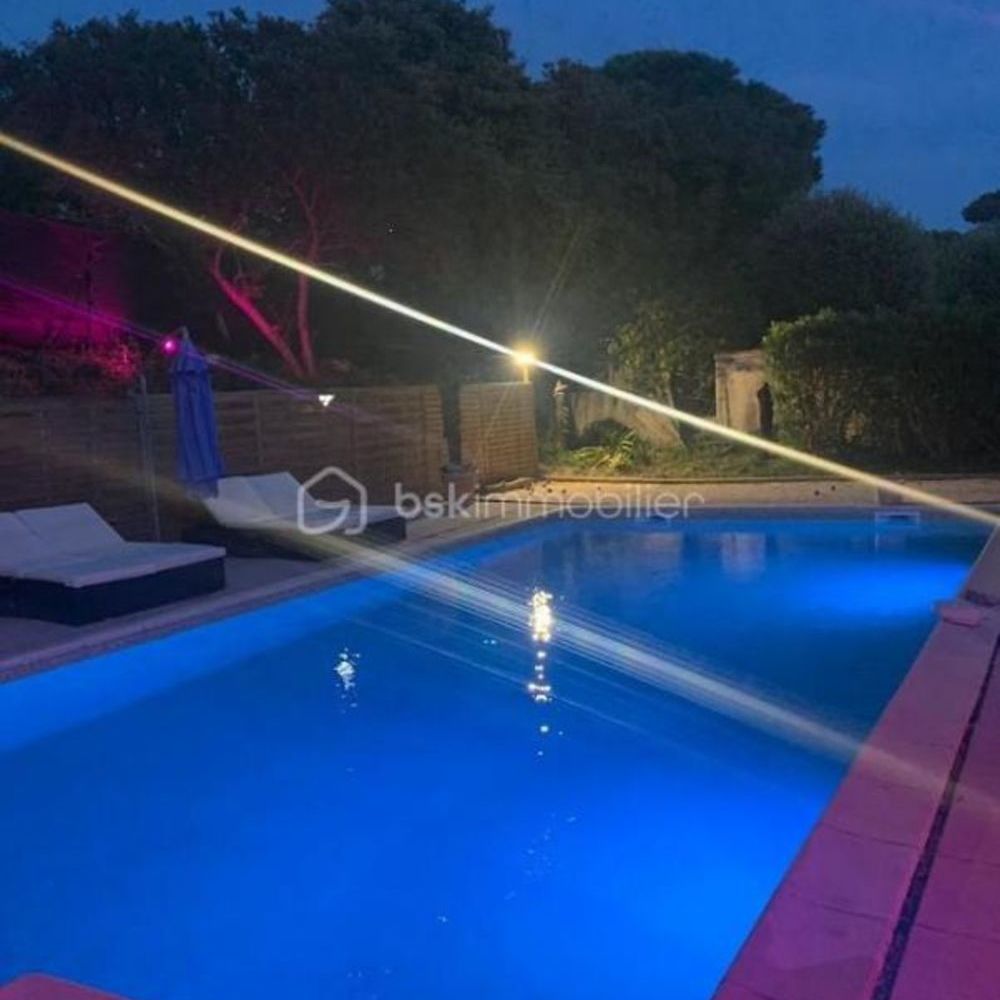 � vendre  Villa Sanary-sur-Mer (83110)