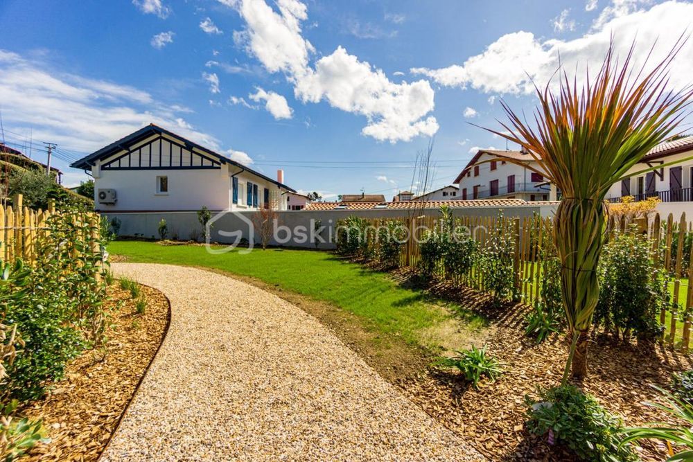 � vendre  Appartement Saint-Jean-de-Luz (64500)