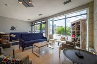  Immeuble � vendre 15 + pi�ces 1300 m�