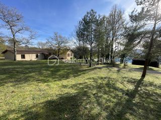  Propri�t�/ch�teau � vendre 6 pi�ces 151 m�